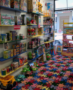 toyshelf3_phone